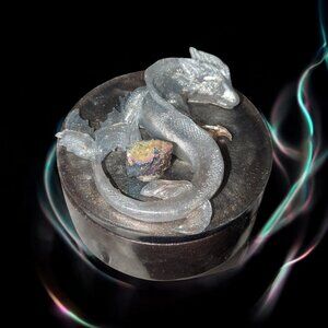 Dragon Resin container